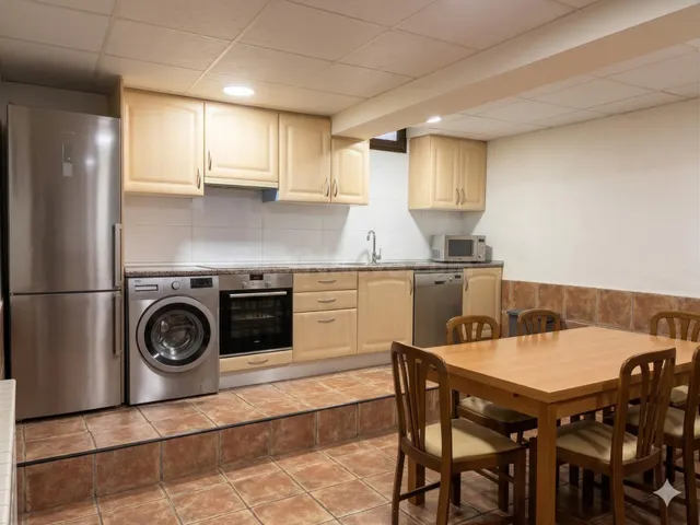 Casa de Pueblo con Finca y Olivar Privado en Tarazona