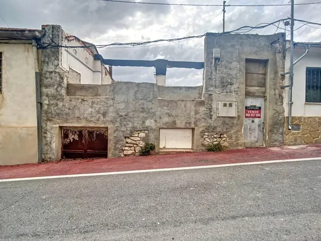 SOLAR URBANO PARA CONSTRUIR EN ZONA DEL VIADUCTO EN ALCOY — 3