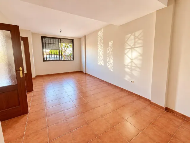 Piso 4 habitaciones 136m² en venta - Arco norte - Avda España — 26