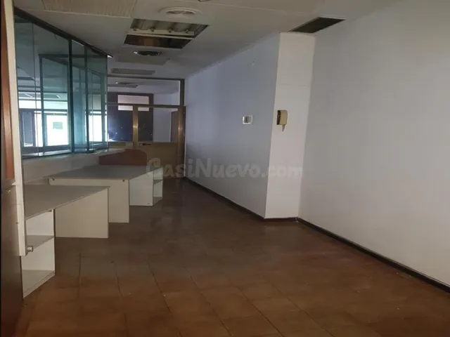 Local comercial 109m² en venta - Carretera de Vic — 4