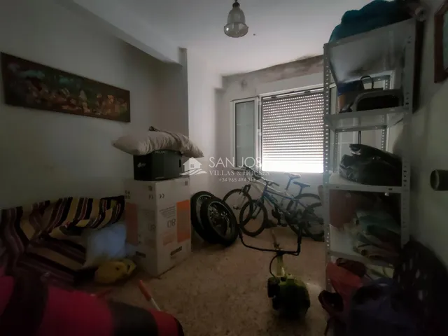 SE VENDE ESPLENDIDA CASA PARA ENTRAR A VIVIR  EN LA ROMANA — 19