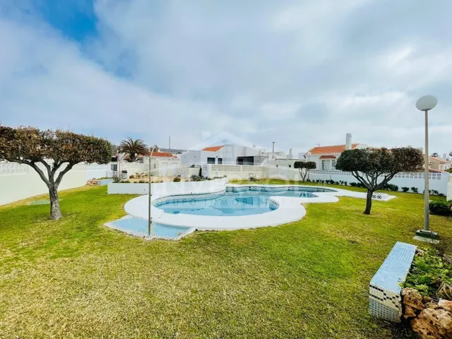 CASA EN ALMERIGOLF, CENTRO DE ALMERIMAR - foto 3