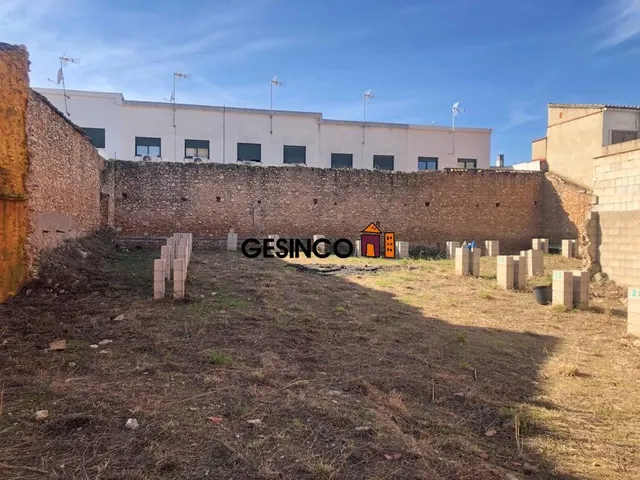 SOLAR EDIFICABLE MUY BIEN SITUADO — 3