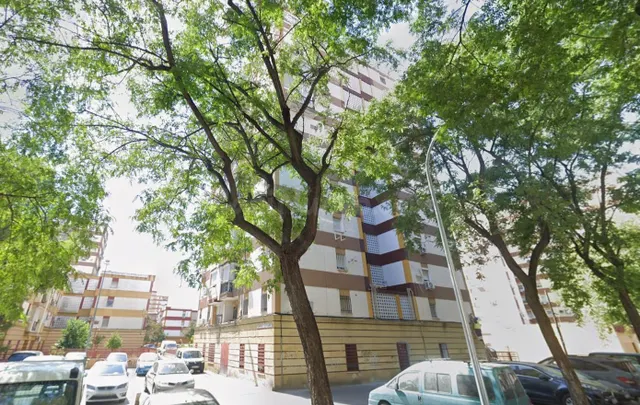 Venta piso en Sevilla — 3