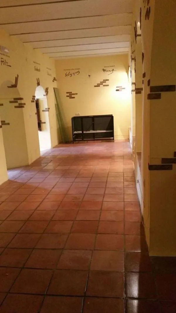 VENTA DE FABULOSO LOCAL COMERCIAL EN EL CASCO ANTIGUO — 8