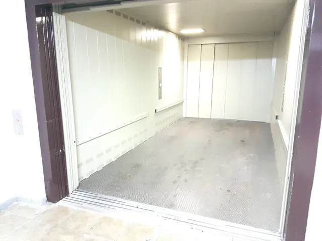 Pisos de lujo a estrenar  en el Centro de Gandia para gente FASHION — 30