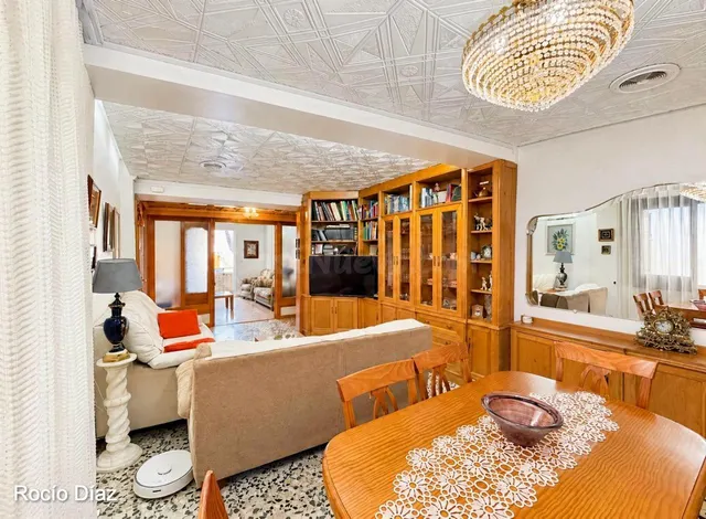 Piso céntrico con gran amplitud en Riba-roja - foto 2