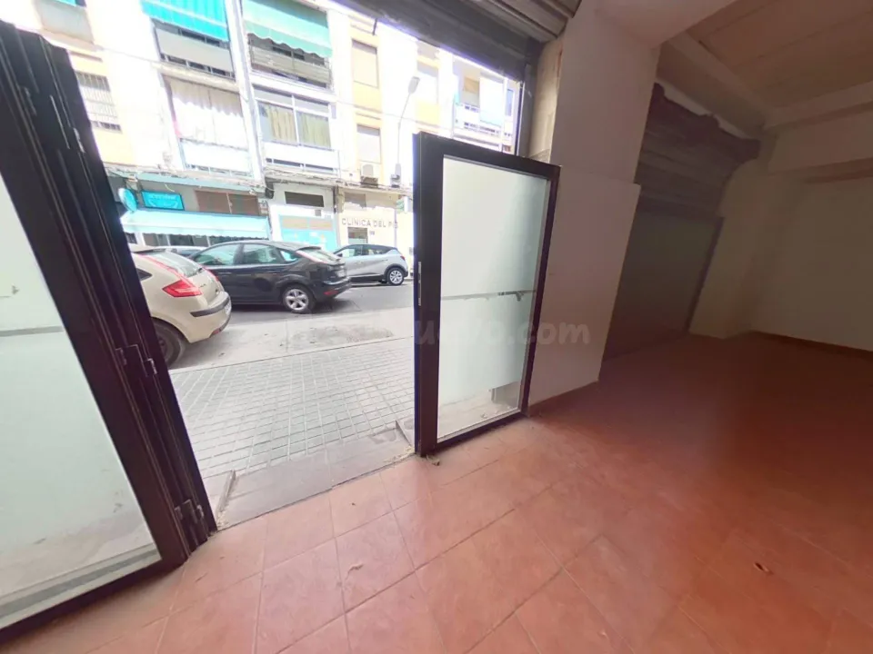 Local de 161 m2 con grandes posibilidades en santa rosa