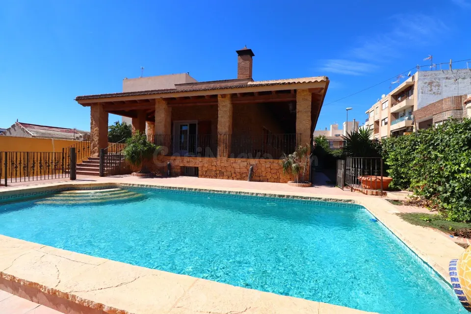 Chalet 5 habitaciones 621m² en venta - Costa blanca sur
