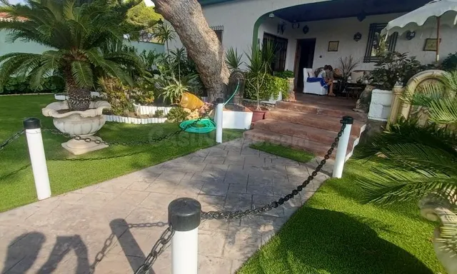 Villa de 3 dormitorios, 3 baños en campo amor ( Orihuela Costa ) — 9