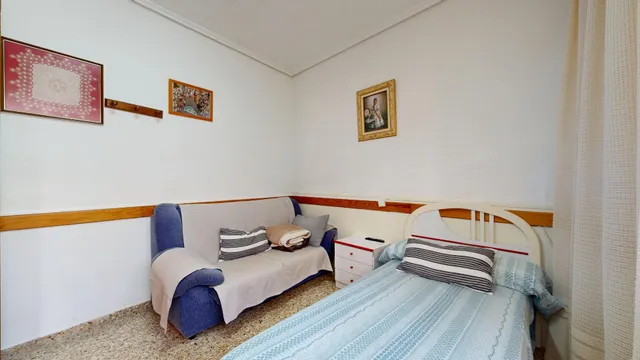 PRECIOSA Y ESPECTACULAR  CASA EN CHIVA  . OJO INVERSORES!!! — 40