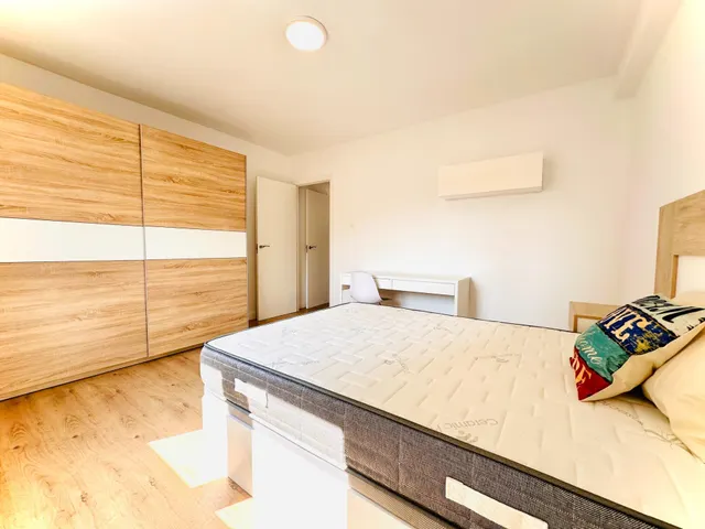 Habitación 4 habitaciones 101m² en alquiler - Alcampo — 20