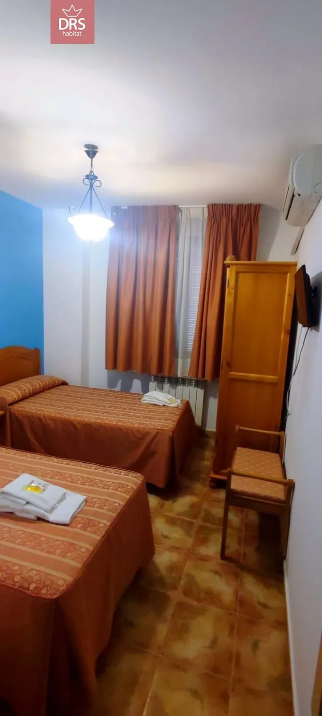 HOSTAL EN LIETOR — 3