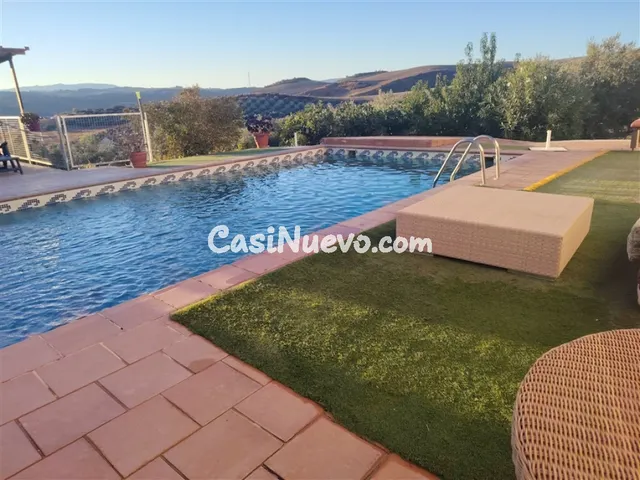 Casa de campo-Masía en Venta en Villalones, Los Málaga - foto 2