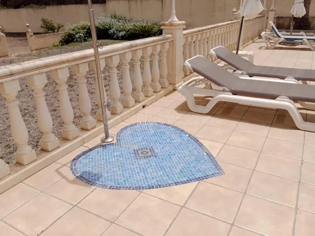 Villa 4 habitaciones 337m² en venta - Zona Sierra Helada - foto 4
