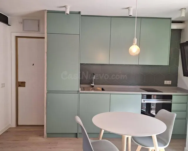 Apartamento 1 dormitorio reformado y amueblado con balcón -  - foto 3