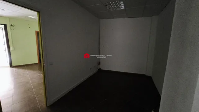 En venta local comercial en el centro de Tortosa. — 22