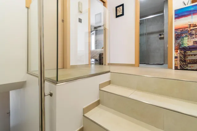 Casa adosada impecable de 4 dormitorios, placas solares y excelente ubicación en Empuriabrava. — 43