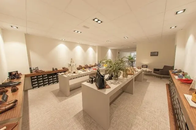 Local comercial 303m² en venta - Pueblo - foto 3