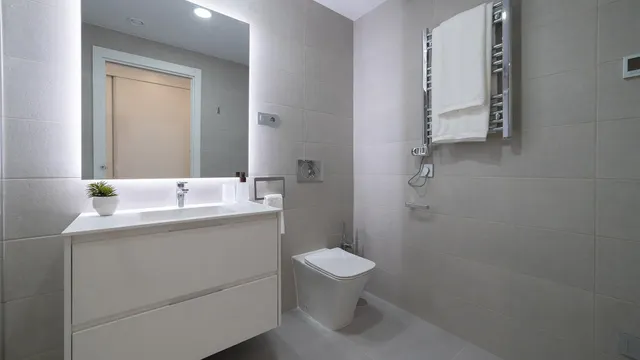 Amplio Apartamento de 3 Dormitorios junto a Las Rejas Golf — 18