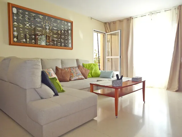 Piso de cuatro habitaciones en Teatinos — 5