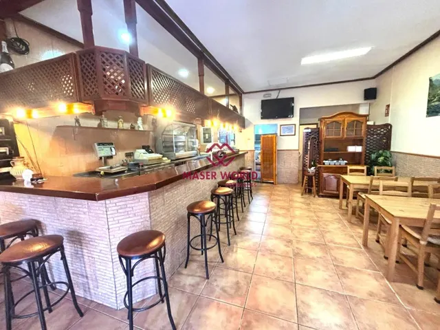 Local con gran potencial junto al paseo marítimo: bar en ven - foto 3