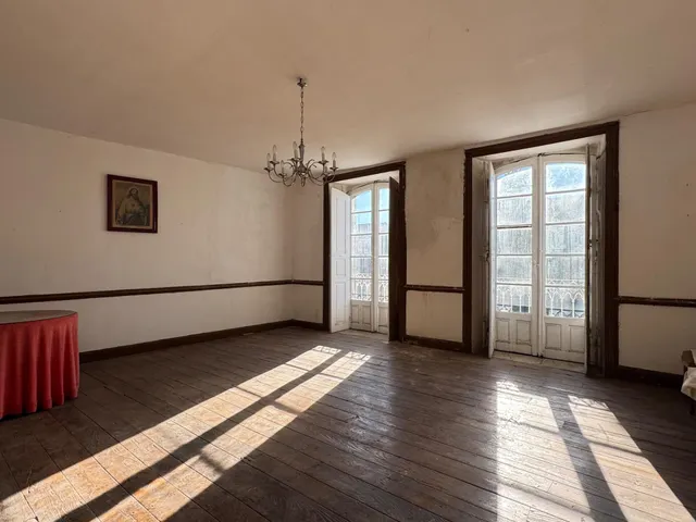 CASA UNIFAMILIAR IDEAL PARA INVERSORES — 37