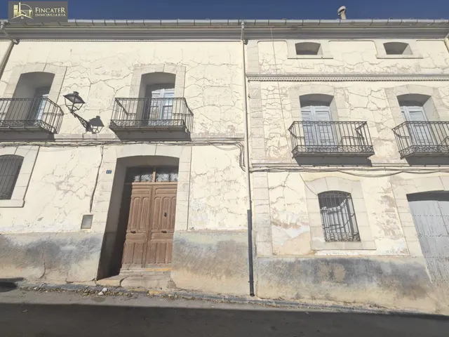 CASA EN CELLA — 11