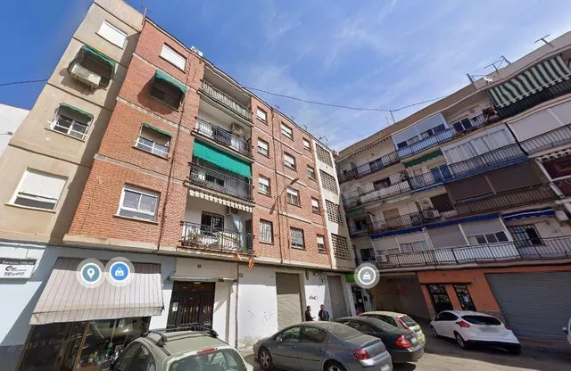 SE VENDE piso OKUPADO en Calle Doctor Lleonart Nº 24 Burjass