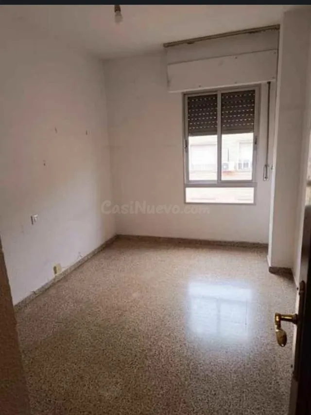 PISO EXTERIOR CON TERRAZA ZONA CAIRO!! - foto 5