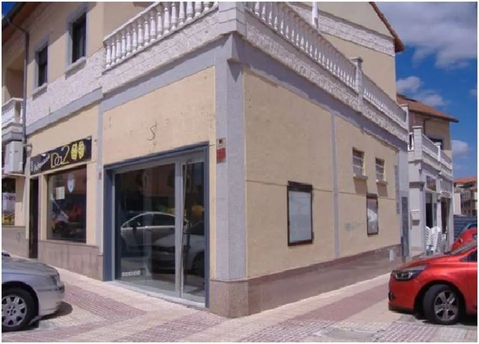 SI ERES EMPRENDEDOR AQUÍ TIENES TU LOCAL
