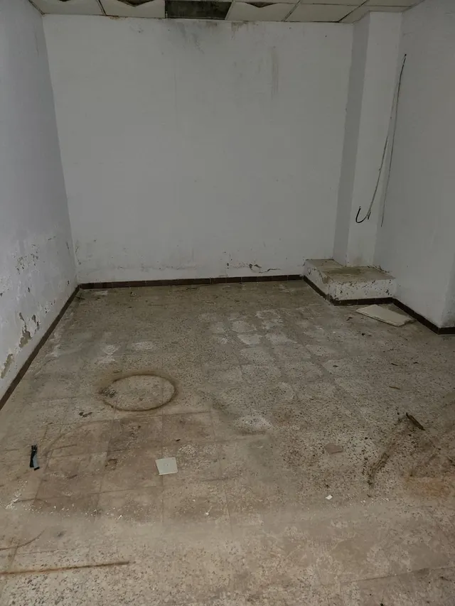 se vende local en nuevas colinas — 7