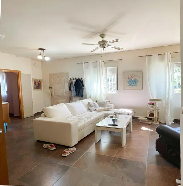 Piso 1 habitación 56m² en venta - Sur - foto 3