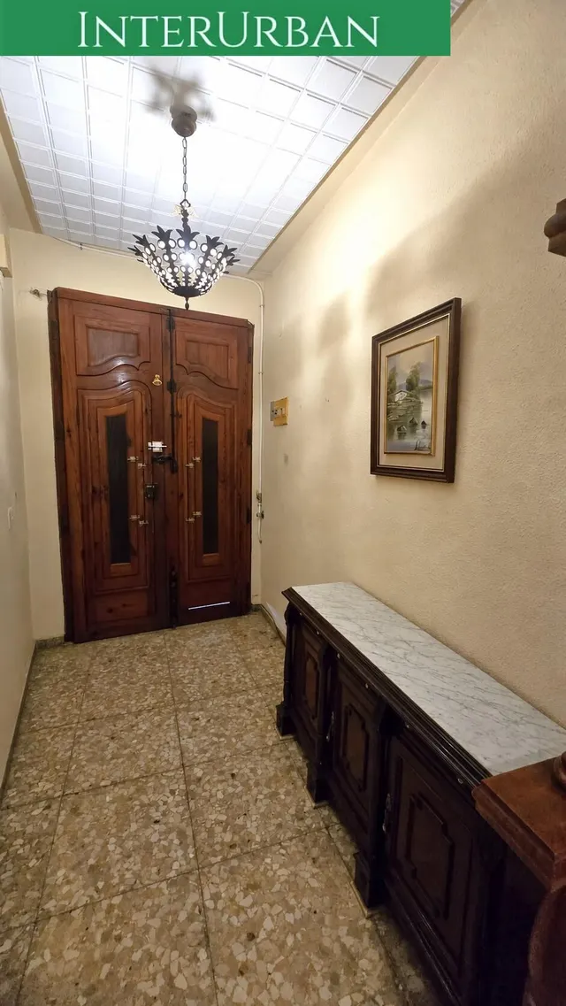 Oportunidad - Amplia casa de 197 m2 con 4 dormitorios y terraza en Benissanó — 43