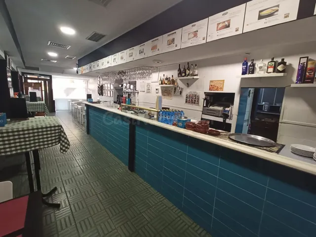 Bar en venta o alquiler en la parte antigua !!!! - foto 4