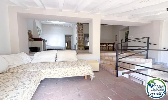 Casa en venta en Espolla — 24