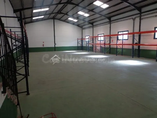 Nave industrial 1 habitación 700m² en venta - tida De Cacere - foto 4