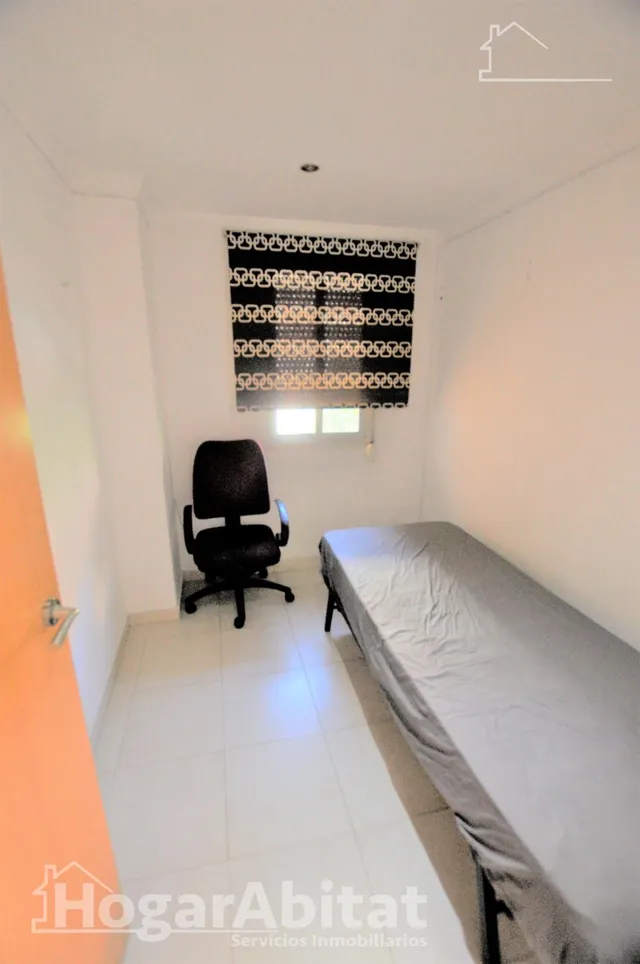 Exterior y acogedor con balcón junto av. del cid — 15