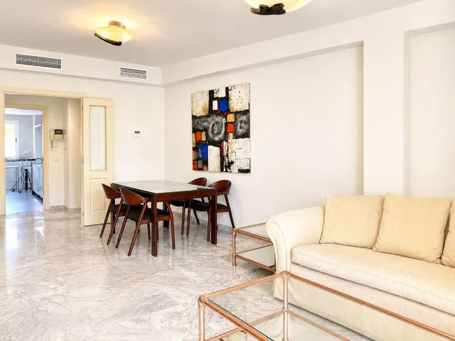 Planta baja 2 habitaciones 120m² en alquiler - Bahía de Marb - foto 2