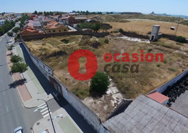 SOLAR DE 5.393 M2 URBANIZABLES — 2