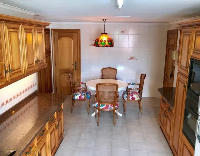 VIVIENDA EN ALQUILER SITUADA EN EL CENTRO DE LA CIUDAD - foto 5