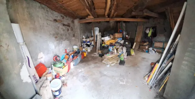 Casa de Pueblo en el Centro Histórico de Bembibre para Reformar — 6