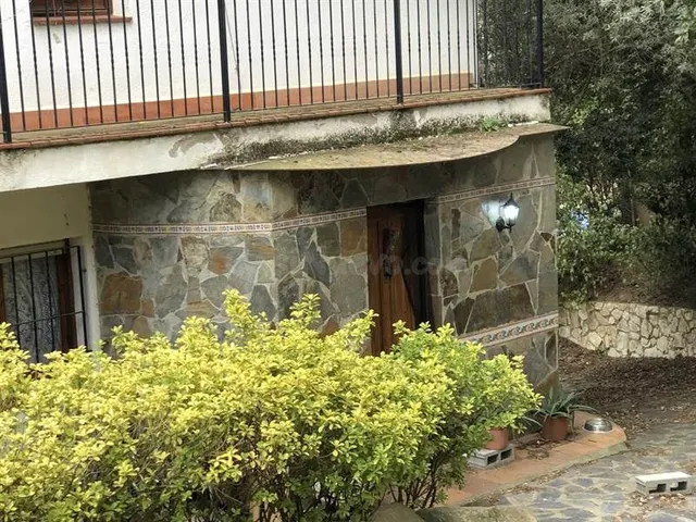 Chalet 4 habitaciones 274m² en venta - Can figueres - foto 2