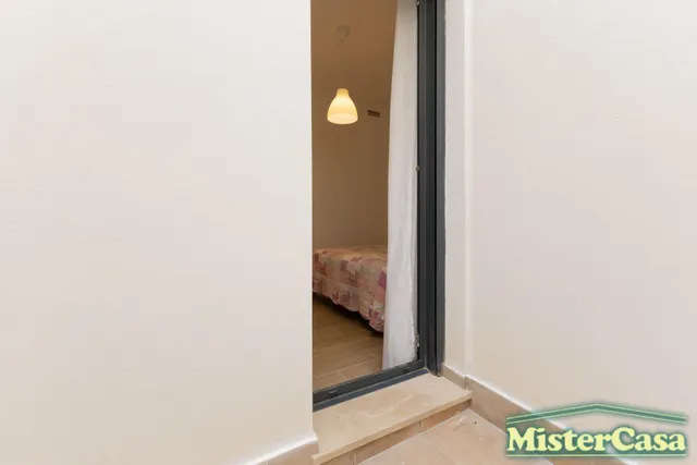 ¡¡¡EXCLUSIVA!! ROTA  Piso de 4 dormitorios, 2 baños, garaje y trastero. Gran patio privado y piscina comunitaria. — 25