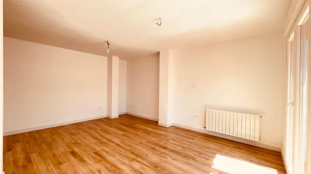Gran ático reformado de cuatro dormitorios con magnífica terraza — 4