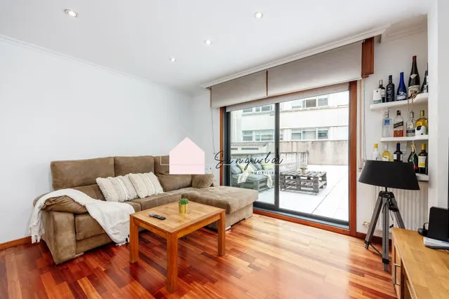 Piso con gran terraza. solo inversión. — 20