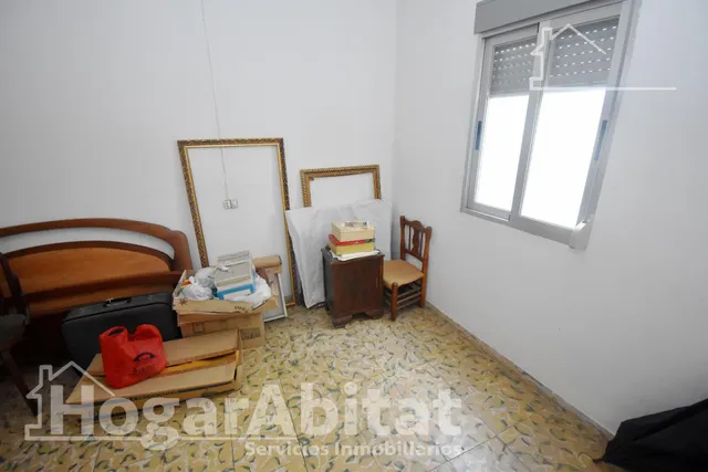 ¡Hazla a tu gusto! Gran casa para reformar con terraza y balcón, cerca del ayuntamiento — 34
