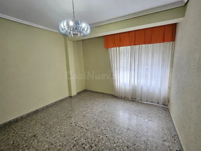 Amplio piso en venta en el Ensanche-Franciscanos de Albacete - foto 2