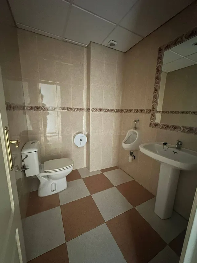 Local muy económico en felipe trigo de 150 m2 — 7