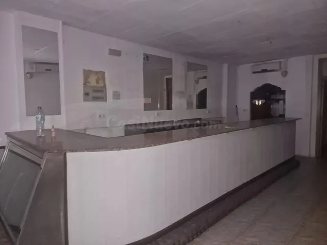 Se vende local en calle Pedro Andreu de Valencia - foto 3